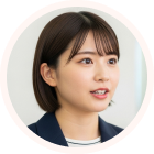 インタビュアー